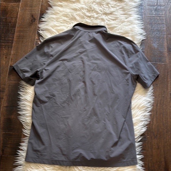 Men's Gray Short Sleeve Eddie Bauer Shirt - Picture 4 of 4